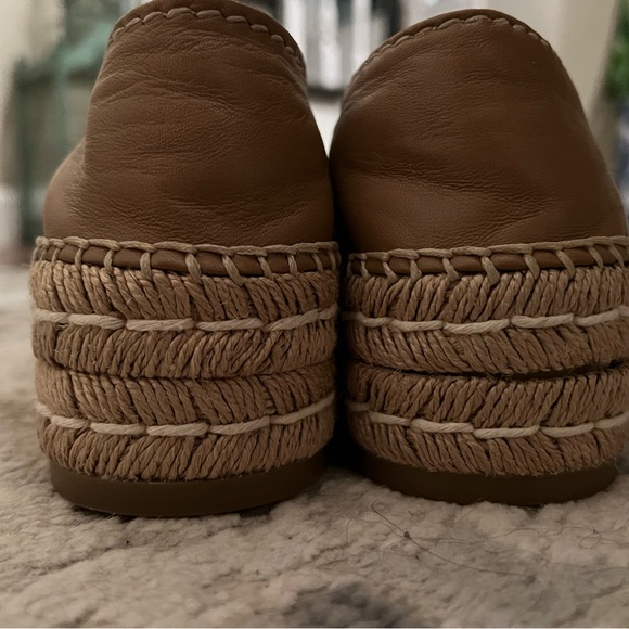 Never worn leather Prada platform espadrilles. Size 40. - Picture 5 of 7